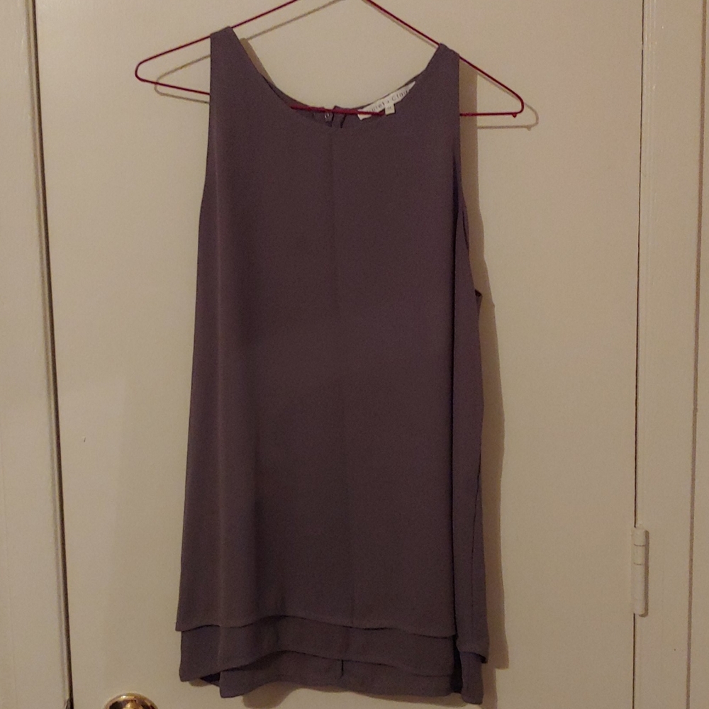 Gray tank